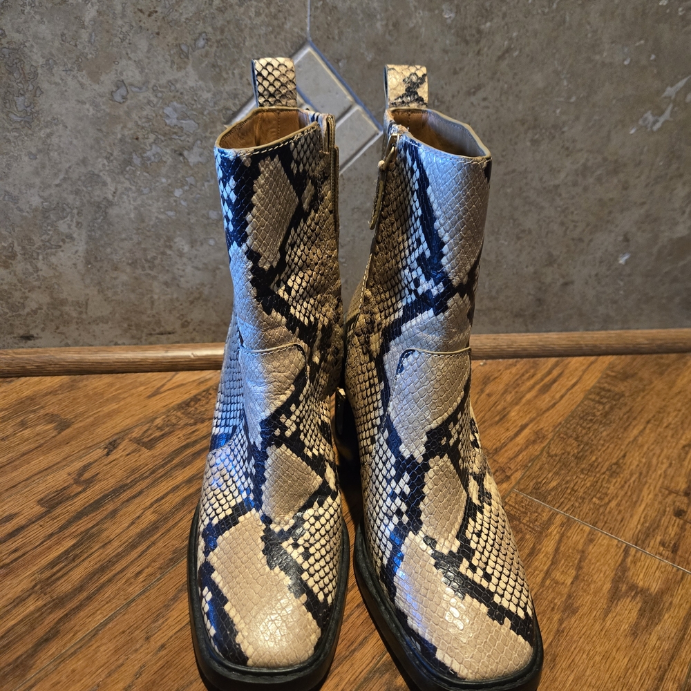 Snakeskin Patterned Ankle Boots